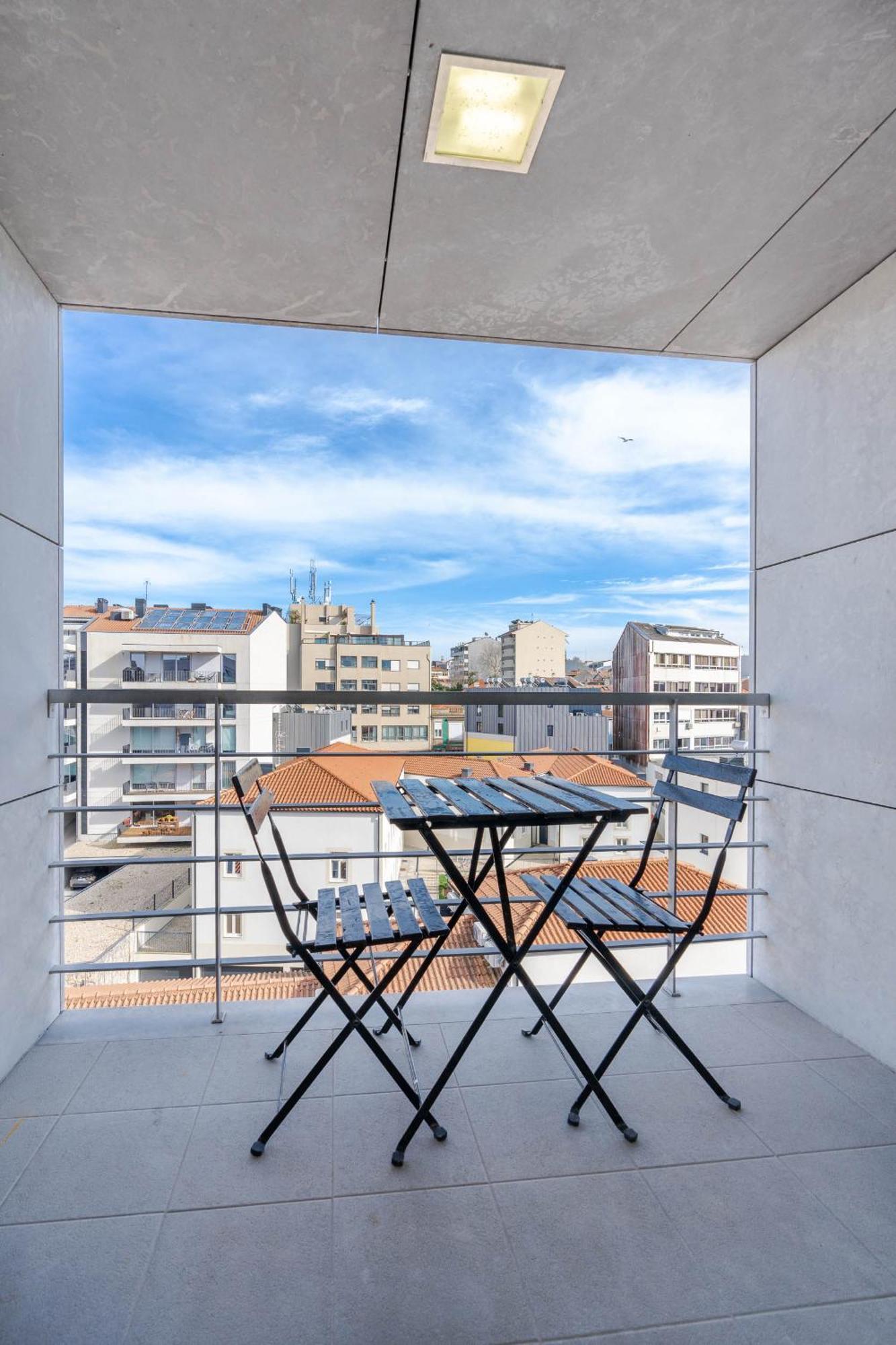 Cedofeita Sunny Apartment - Balcony & Parking OOporto Esterno foto