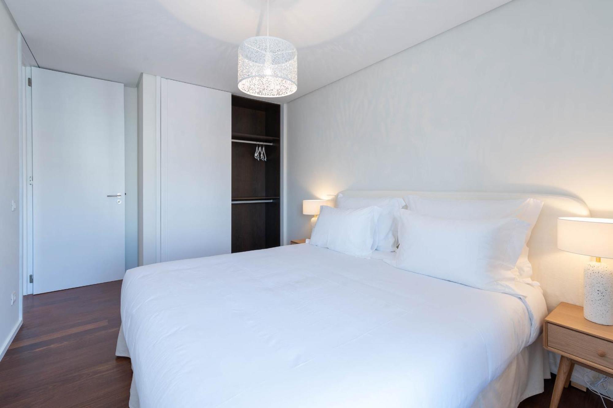 Cedofeita Sunny Apartment - Balcony & Parking OOporto Esterno foto